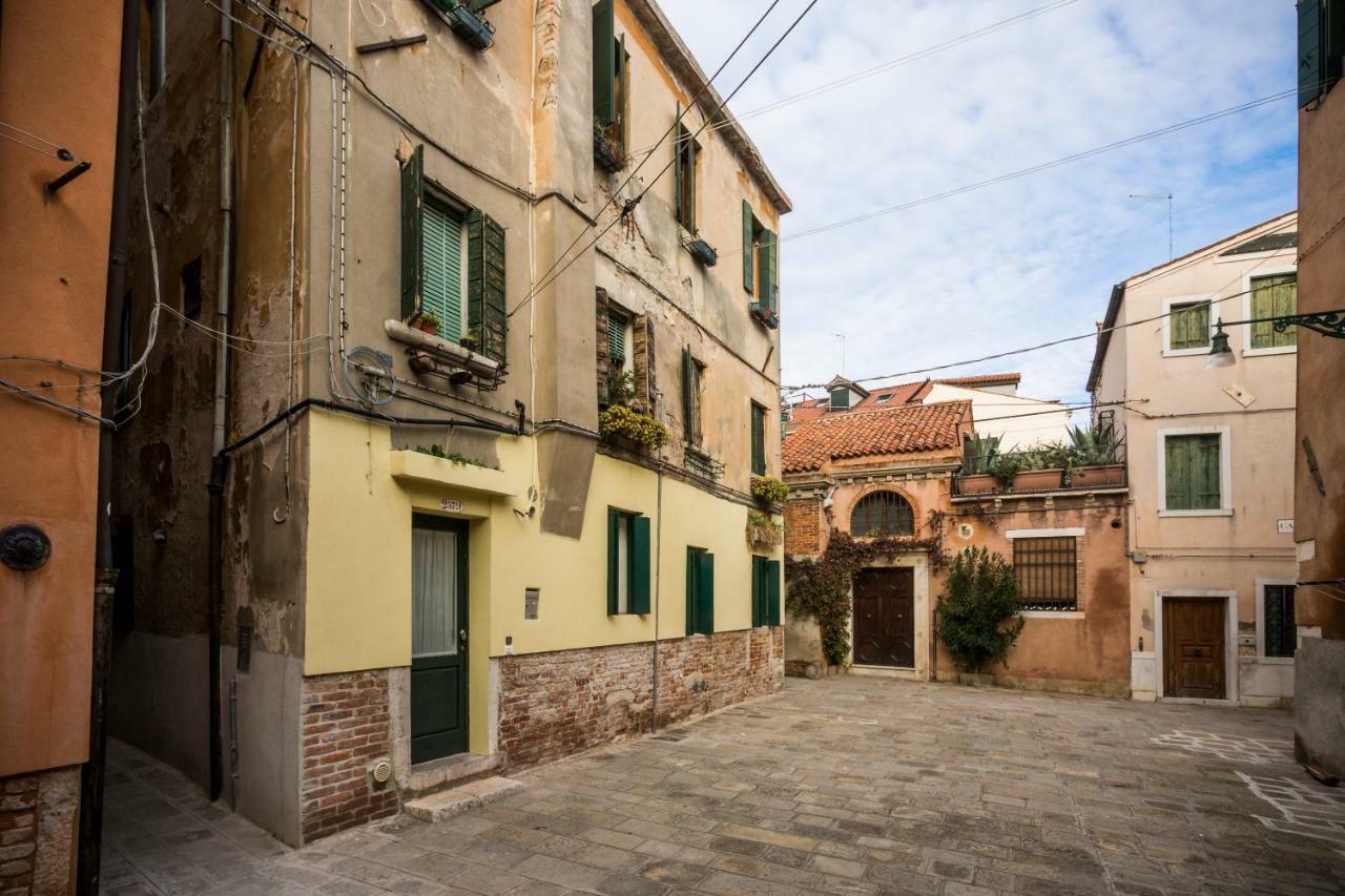 Cà Biennale: scoprire gli angoli nascosti! Venise Extérieur photo