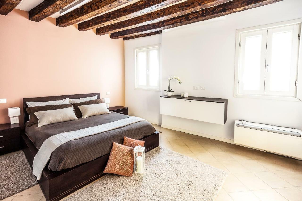 Cà Biennale: scoprire gli angoli nascosti! Venise Extérieur photo