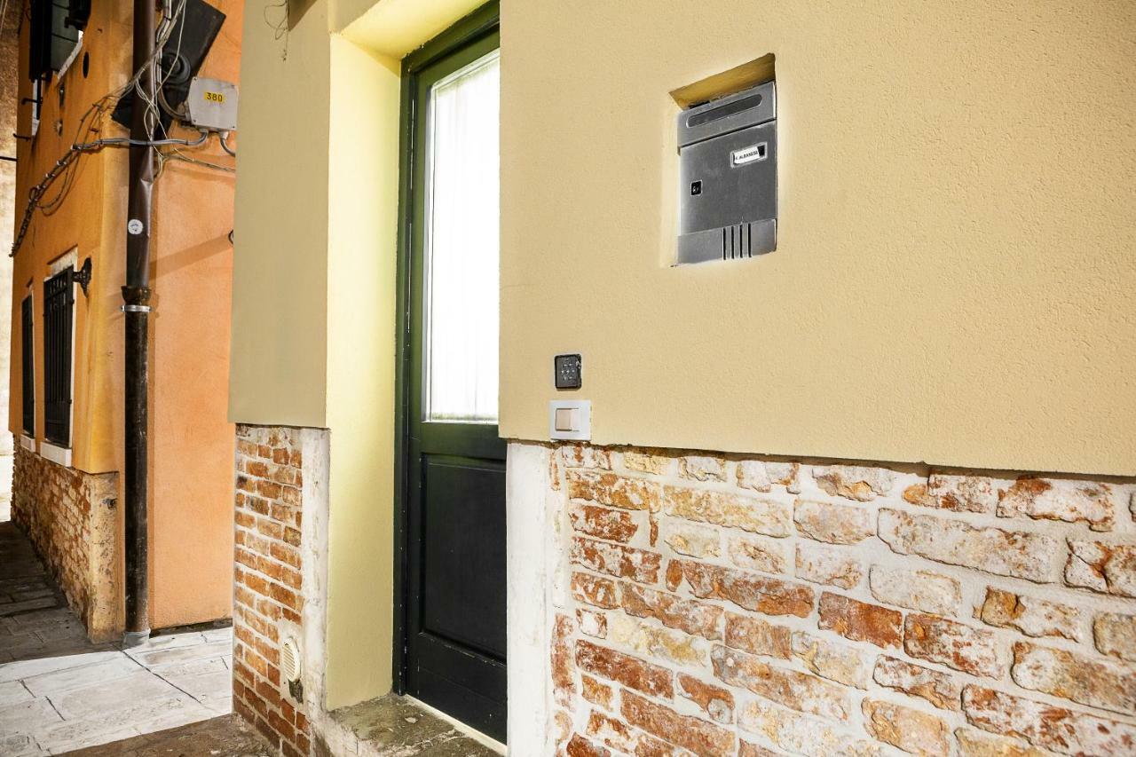 Cà Biennale: scoprire gli angoli nascosti! Venise Extérieur photo